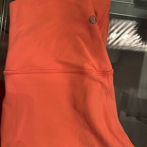 So cute 🍑Lululemon Peach Leggings